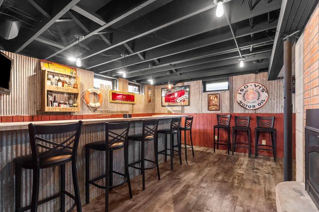 2284 WAUKAU ROAD, Omro, WI 54963