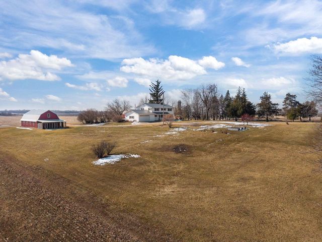 2284 WAUKAU ROAD, Omro, WI 54963