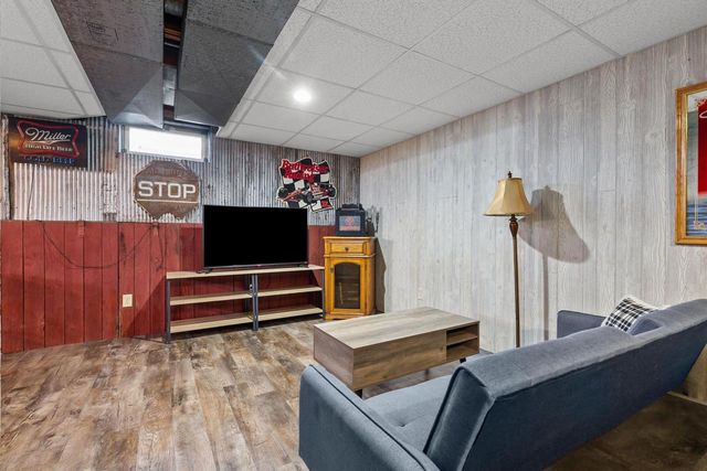 2284 WAUKAU ROAD, Omro, WI 54963