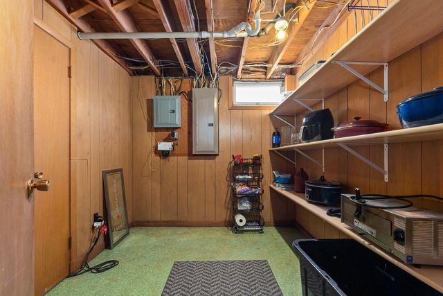 2284 WAUKAU ROAD, Omro, WI 54963