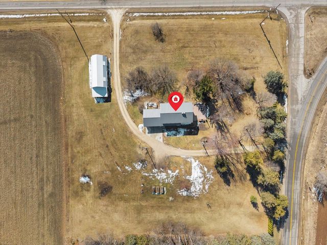 2284 WAUKAU ROAD, Omro, WI 54963