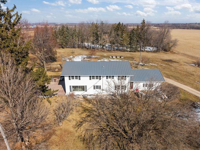 2284 WAUKAU ROAD, Omro, WI 54963