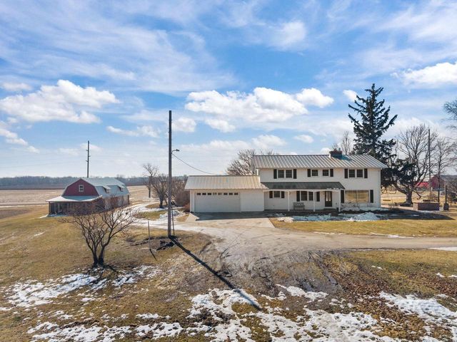 2284 WAUKAU ROAD, Omro, WI 54963