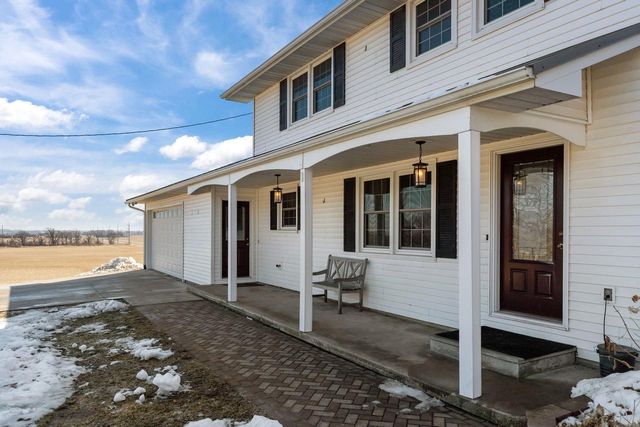 2284 WAUKAU ROAD, Omro, WI 54963