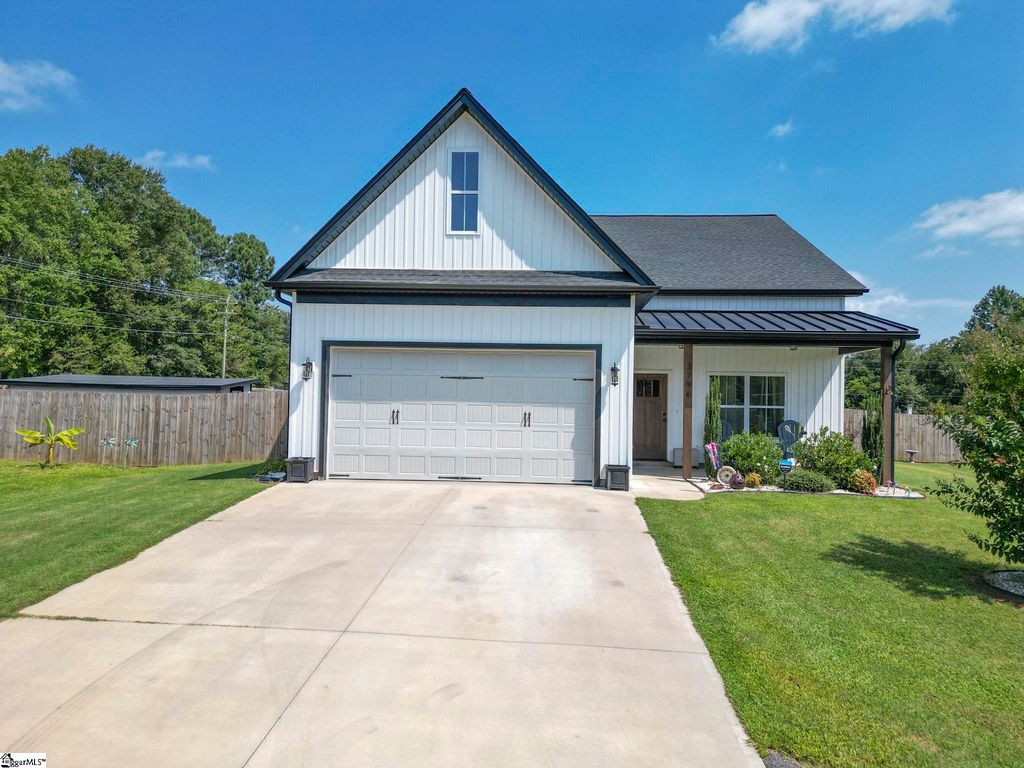 3796 Camp Road, Greer, SC 29651