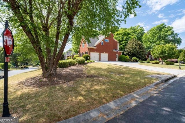 1850 Chattahoochee Run Drive, Suwanee, GA 30024