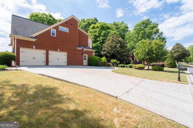 1850 Chattahoochee Run Drive, Suwanee, GA 30024