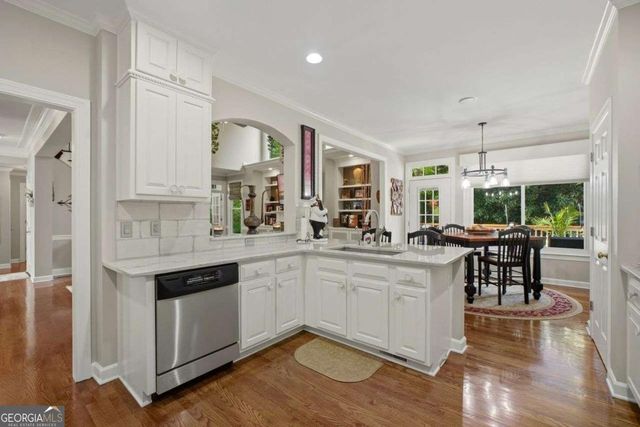 1850 Chattahoochee Run Drive, Suwanee, GA 30024
