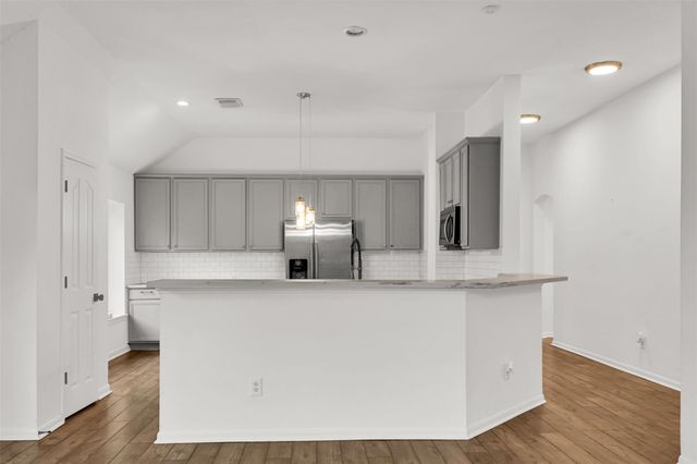 8031 Clarion Way, Houston, TX 77040
