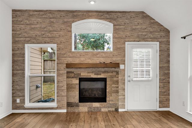 8031 Clarion Way, Houston, TX 77040