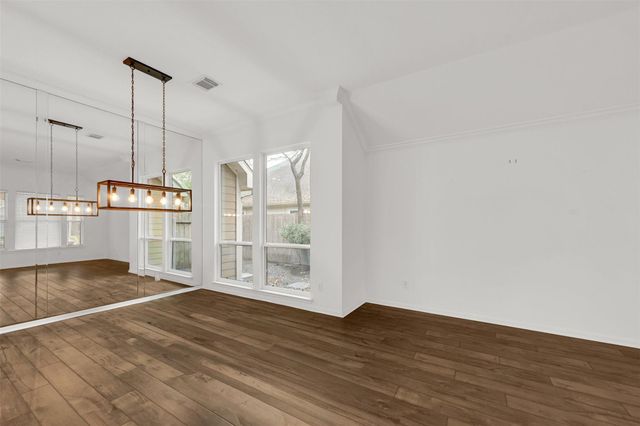 8031 Clarion Way, Houston, TX 77040