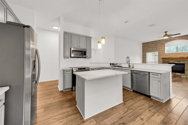 8031 Clarion Way, Houston, TX 77040