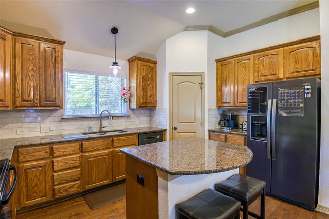 3026 Coventry Lane, Waxahachie, TX 75165