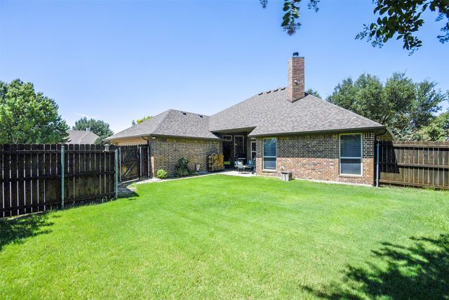 3026 Coventry Lane, Waxahachie, TX 75165