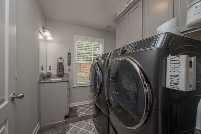 111 Matthews Dr, Lewisburg, TN 37091