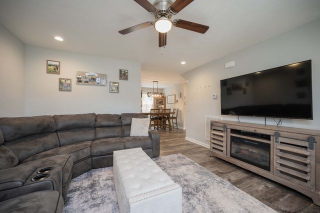 111 Matthews Dr, Lewisburg, TN 37091