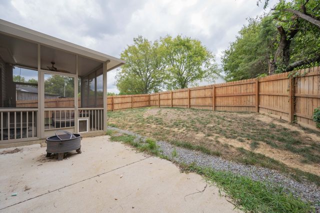 111 Matthews Dr, Lewisburg, TN 37091