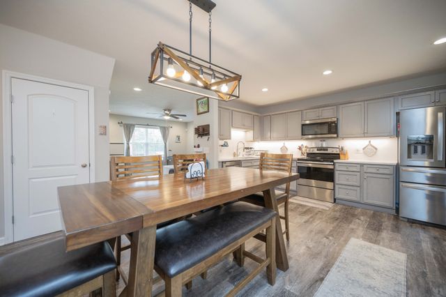 111 Matthews Dr, Lewisburg, TN 37091