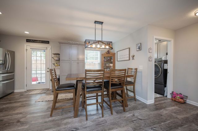 111 Matthews Dr, Lewisburg, TN 37091