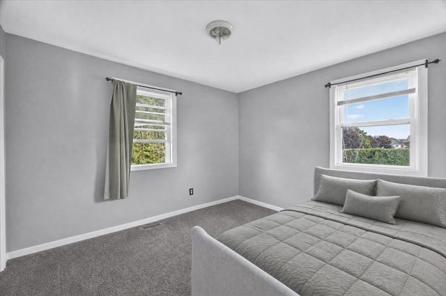49 Shirley St, New Bedford, MA 02746