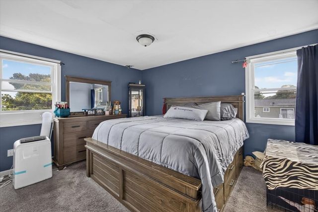 49 Shirley St, New Bedford, MA 02746