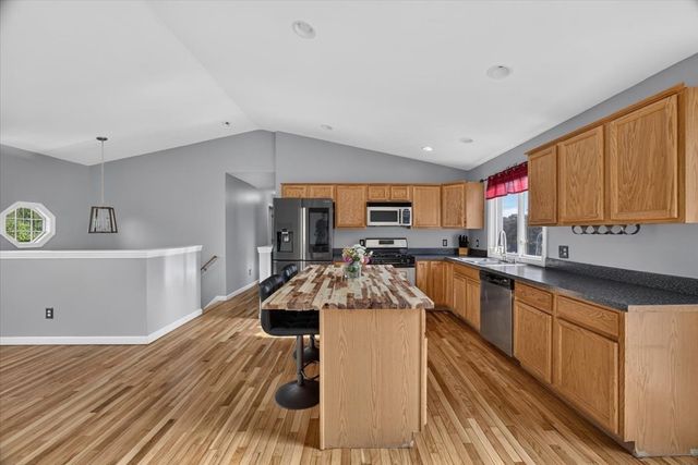 49 Shirley St, New Bedford, MA 02746