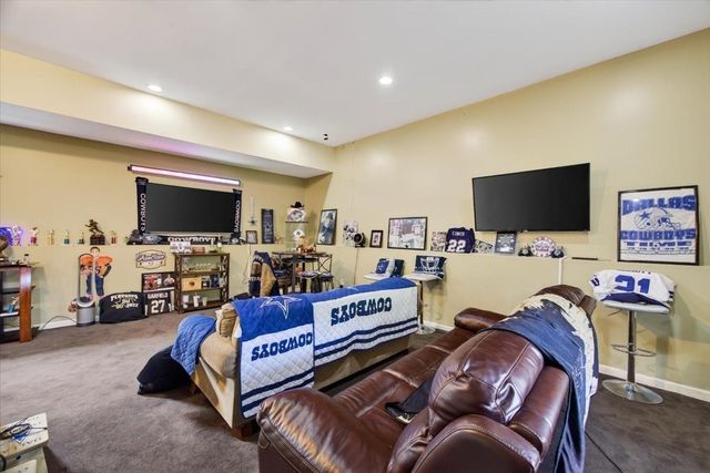 49 Shirley St, New Bedford, MA 02746