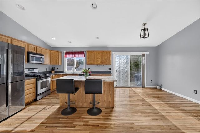 49 Shirley St, New Bedford, MA 02746