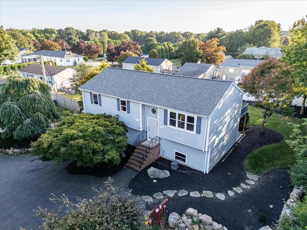 49 Shirley St, New Bedford, MA 02746