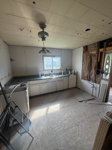 410 Hendricks Street, Michigan City, IN 46360