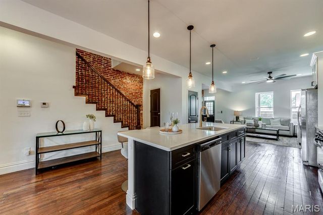 2739 Utah Street, St Louis, MO 63118