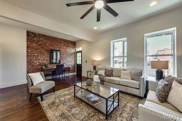 2739 Utah Street, St Louis, MO 63118
