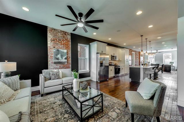 2739 Utah Street, St Louis, MO 63118