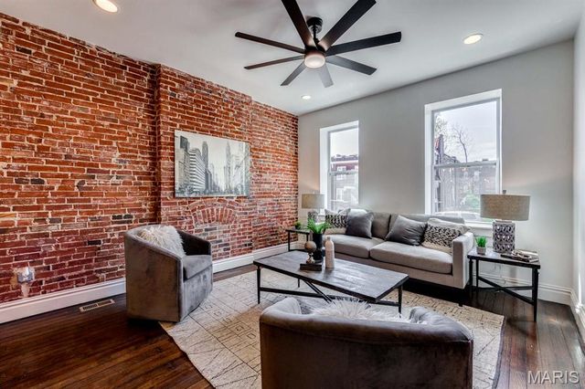2739 Utah Street, St Louis, MO 63118