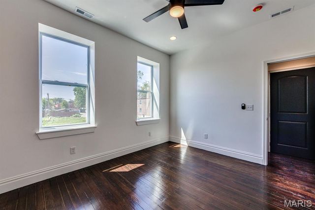 2739 Utah Street, St Louis, MO 63118