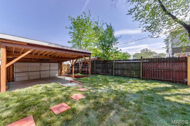2739 Utah Street, St Louis, MO 63118