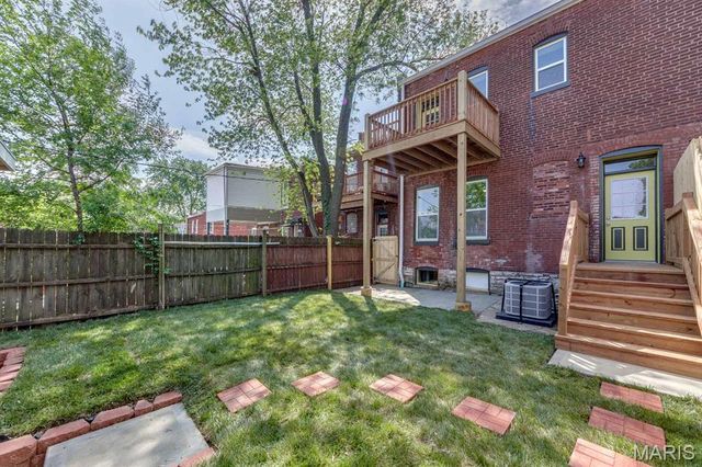 2739 Utah Street, St Louis, MO 63118