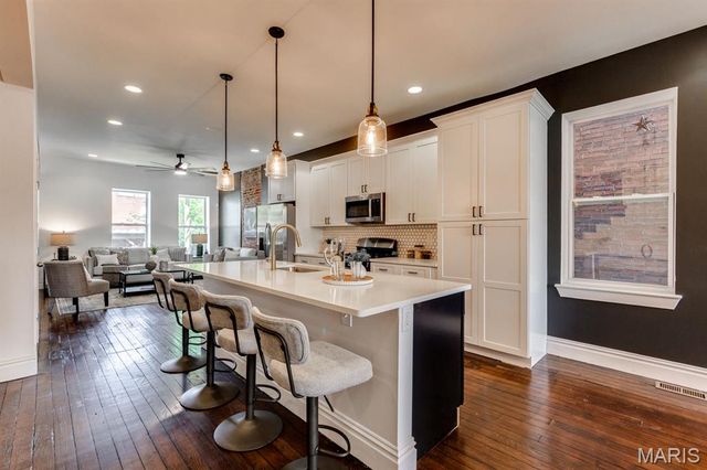 2739 Utah Street, St Louis, MO 63118