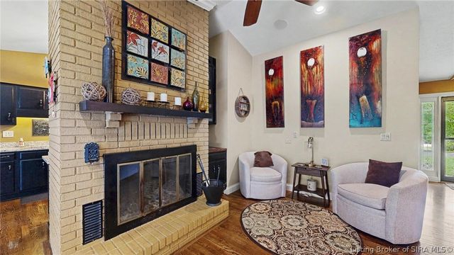 3014 Chimneywood Drive, Floyds Knobs, IN 47119