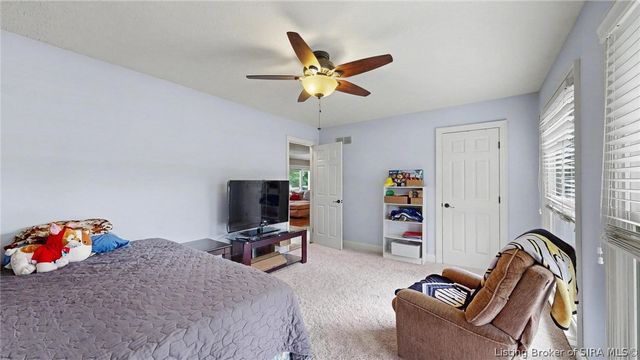 3014 Chimneywood Drive, Floyds Knobs, IN 47119