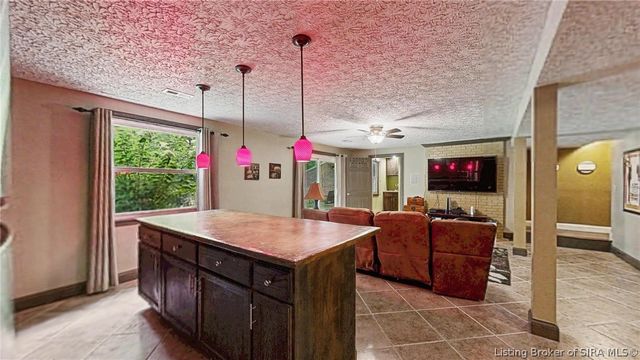 3014 Chimneywood Drive, Floyds Knobs, IN 47119