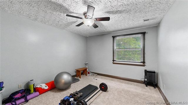 3014 Chimneywood Drive, Floyds Knobs, IN 47119
