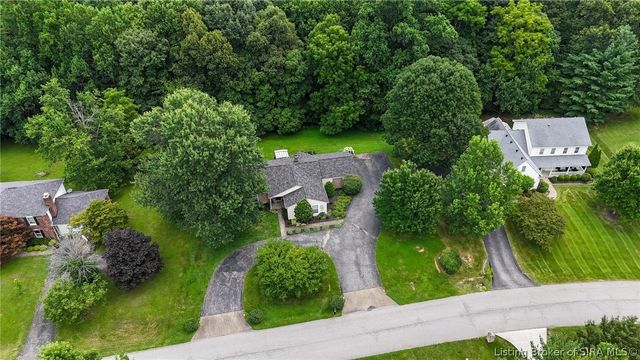 3014 Chimneywood Drive, Floyds Knobs, IN 47119