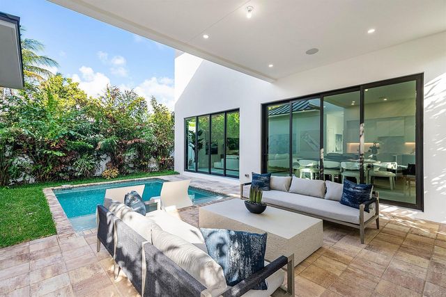 222 SE 5th Street, Delray Beach, FL 33483