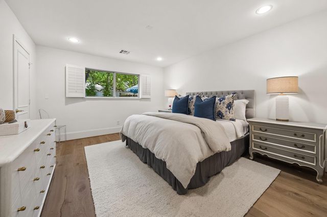 10047 Inwood Drive, Houston, TX 77042