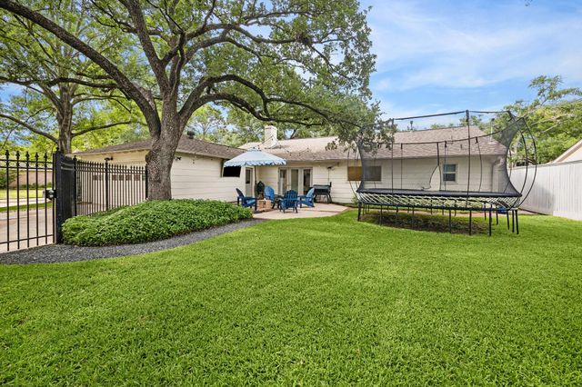 10047 Inwood Drive, Houston, TX 77042