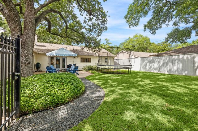 10047 Inwood Drive, Houston, TX 77042
