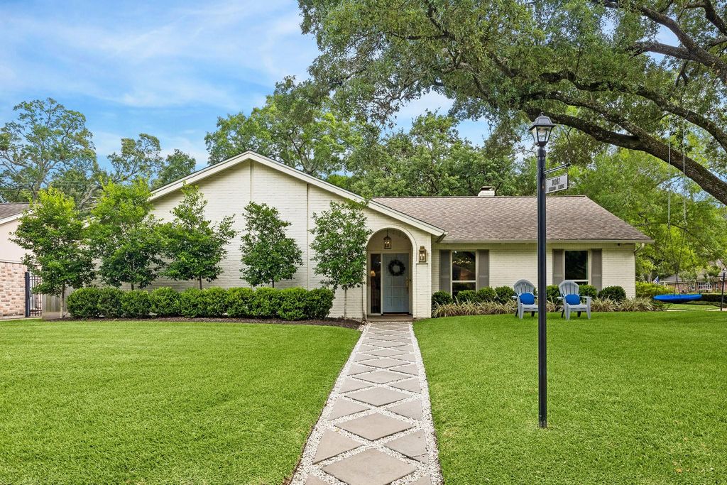 10047 Inwood Drive, Houston, TX 77042