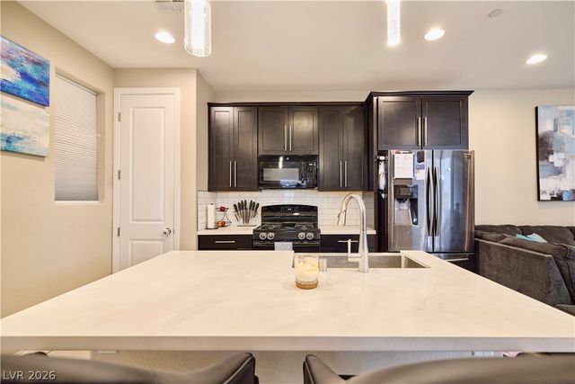 893 East Sunset Road, Henderson, NV 89011