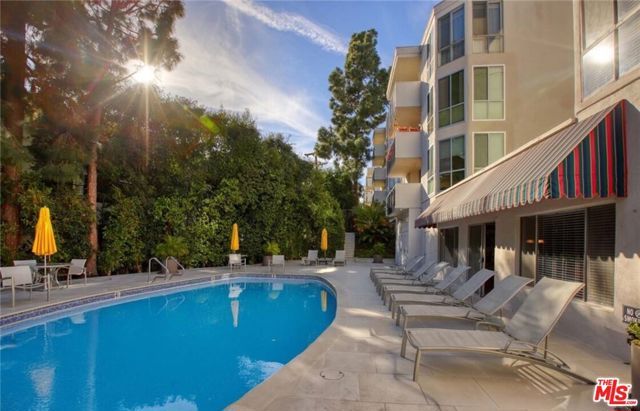 8530 Holloway Drive 222, West Hollywood, CA 90069